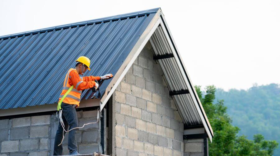 Professional metal roof installation in Putnam, OK